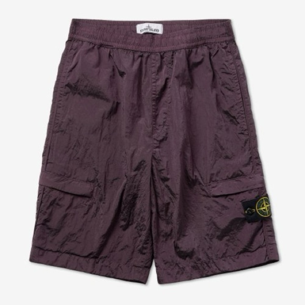 Stone Island Wappen Patch Shorts 'Dark Burgundy'